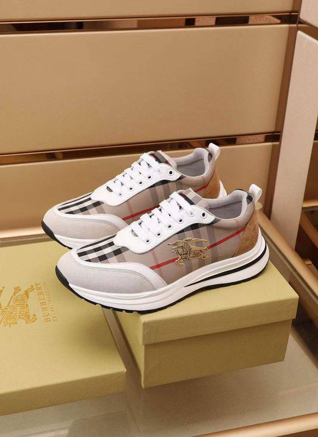 B*URBERRY SHOES